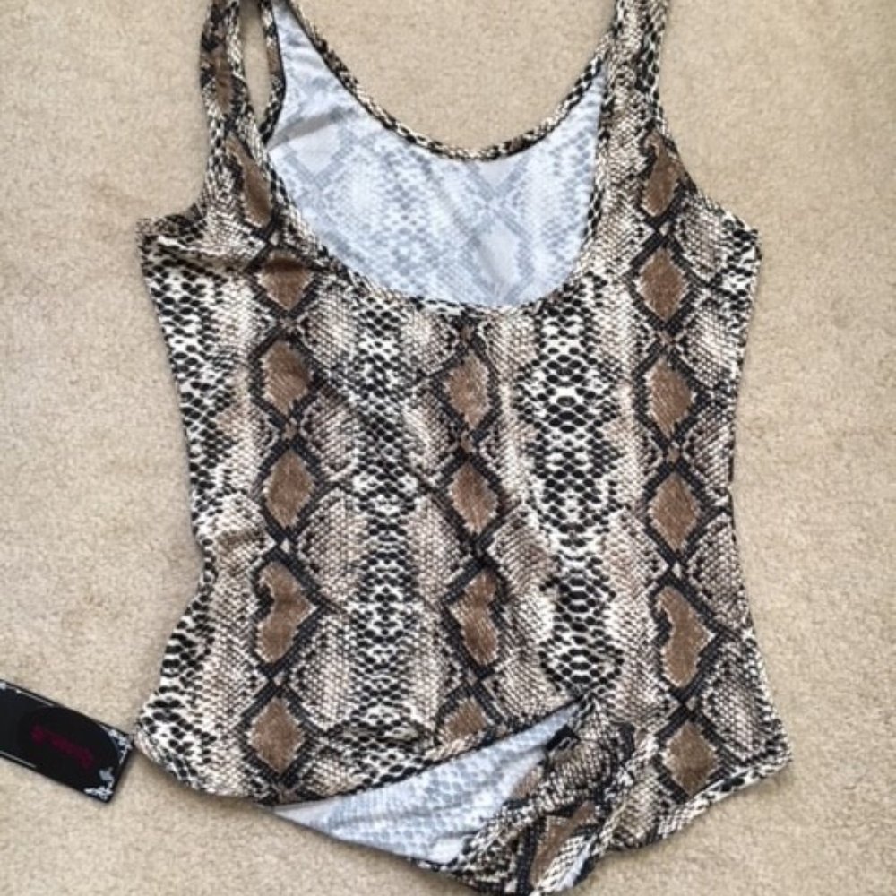 Top - Picture 2 of 4
